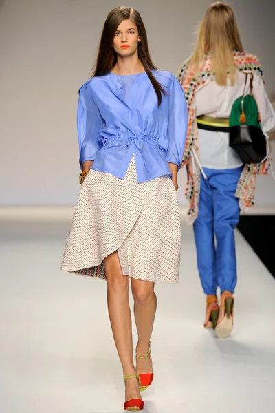 Look 33